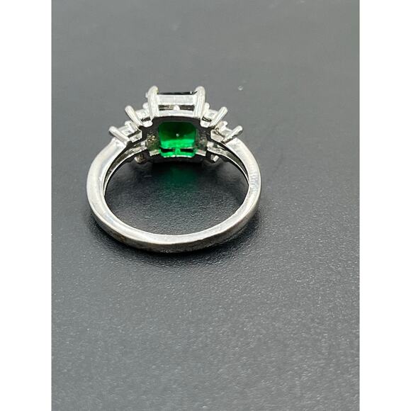 Sterling Silver Rhodium Plated Emerald Cut Green CZ Stone Baguette Side CZ 8.25 - Picture 9 of 11